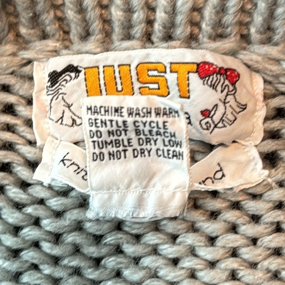 Just Cristina 100% Acrylic Sweater - Picture 5 of 5